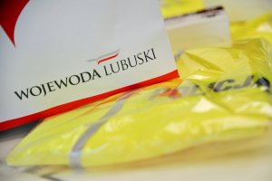 Lubuska Policja otrzymała narkotesty i kamizelki