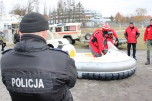 Toruńscy policjanci kolejny raz przeszukują okolice Wisły