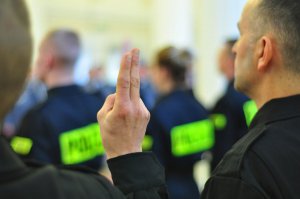 Uroczyste ślubowanie i odznaczenia dla policjantów