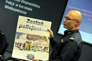 spotkanie lubuskich policjantów z przedstawicielami placówek oświatowych realizującymi programy klas mundurowych o profilu policyjnym