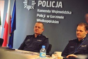 spotkanie lubuskich policjantów z przedstawicielami placówek oświatowych realizującymi programy klas mundurowych o profilu policyjnym