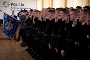 Kolejni nowi policjanci złożyli ślubowanie