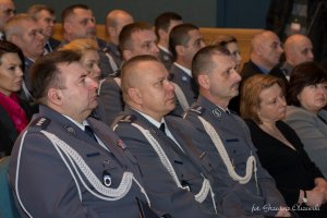 Włocławscy policjanci zorganizowali „Marsz Cieni-Pamiętamy: Charków, Katyń, Miednoje” w hołdzie funkcjonariuszom zamordowanym przez NKWD w 1940r.