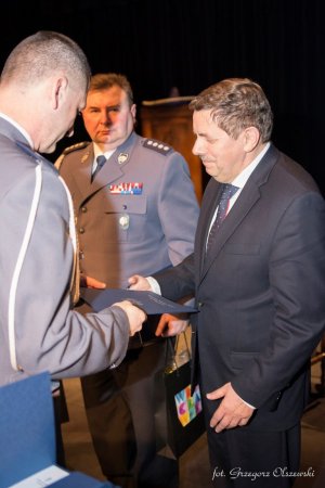 Włocławscy policjanci zorganizowali „Marsz Cieni-Pamiętamy: Charków, Katyń, Miednoje” w hołdzie funkcjonariuszom zamordowanym przez NKWD w 1940r.