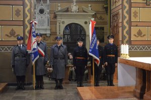 Włocławscy policjanci zorganizowali „Marsz Cieni-Pamiętamy: Charków, Katyń, Miednoje” w hołdzie funkcjonariuszom zamordowanym przez NKWD w 1940r.