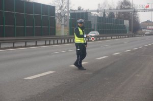 Działania policjantów ruchu drogowego Ekipy Techniki Drogowej i Ekologii