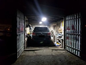 odnaleziony samochód w garażu