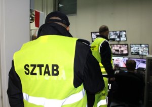 Uzbrojeni terroryści wtargnęli do Centrum Handlowego - ćwiczenia służb