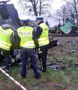 Pamiętaj - znaki drogowe są po to, by się do nich dostosować!