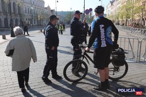 Policyjne zabezpieczenie na Krakowskim Przedmieściu