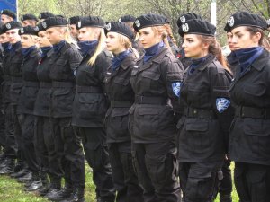 Obchody 77. rocznicy Zbrodni Katyńskiej przed Grobem Policjanta Polskiego