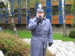 Obchody 77. rocznicy Zbrodni Katyńskiej przed Grobem Policjanta Polskiego