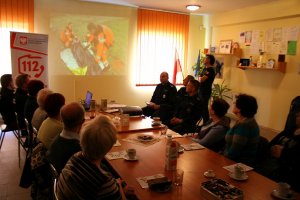 Policjanci z bydgoskich Wyżyn na rzecz seniorów w ramach programu „Dzielnicowy bliżej nas”