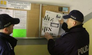 Policjanci z bydgoskich Wyżyn na rzecz seniorów w ramach programu „Dzielnicowy bliżej nas”