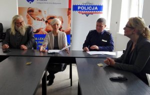 „MAŁY RATOWNIK” - rusza program prewencyjny bydgoskich policjantów skierowany do trzecioklasistów