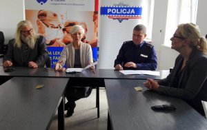 „MAŁY RATOWNIK” - rusza program prewencyjny bydgoskich policjantów skierowany do trzecioklasistów