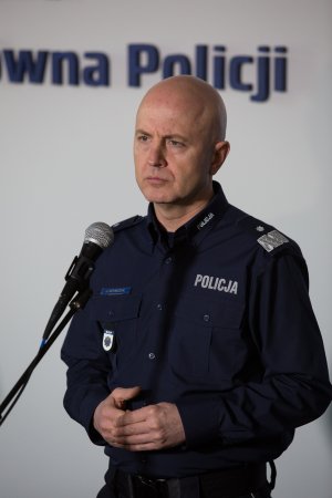 Komendant Główny Policji przy mikrofonie