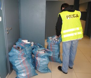 zabezpieczone nielegalne papierosy