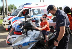 Policjanci włączyli się w akcję „Nocna Jazda Ratowników dla Oliwki”