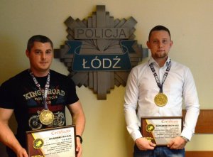 policjanci po powrocie z zawodów