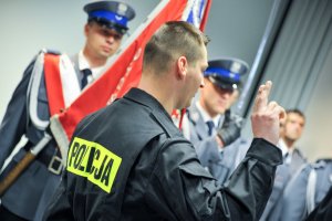 Ślubowanie nowo przyjętych policjantów