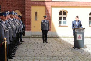 Ślubowanie nowo przyjętych policjantów