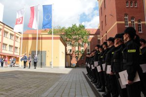 Ślubowanie nowo przyjętych policjantów