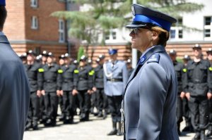 ślubowanie nowych policjantów w Katowicach