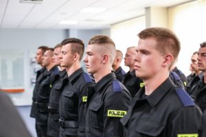 Ślubowanie nowych policjantów