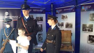 Biuro Historii i Tradycji Policji KGP na największym w Polsce spotkaniu kolekcjonerów i pasjonatów