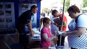 Biuro Historii i Tradycji Policji KGP na największym w Polsce spotkaniu kolekcjonerów i pasjonatów
