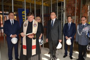 Uroczyste wmurowanie aktu erekcyjnego pod nową siedzibę komendy w Sochaczewie