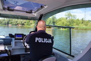 Policja wodna dba o bezpieczeństwo na akwenach