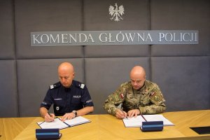 Podpisanie porozumienia pomiędzy Komendą Główną Policji a Komendą Główną Żandarmerii Wojskowej