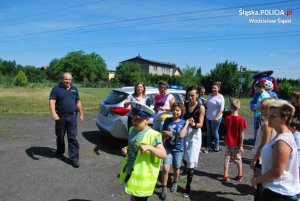 spotkanie policjantów z wychowankami ośrodka rewalidacyjno - wychowawczego, z dziećmi dotkniętymi autyzmem