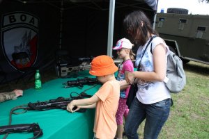 Edukacja i zabawa w ramach I gonitwy im. gen. Władysława Andersa na Torze Wyścigów Konnych Służewiec