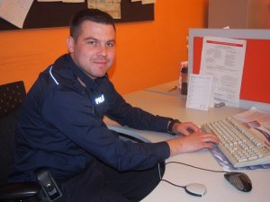 Dzielnicowy st. sierż. Michał Suzanowicz z lubuskiej Policji