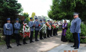 Uroczystość na cmentarzu w 19. rocznicę śmierci gen. Marka Papały