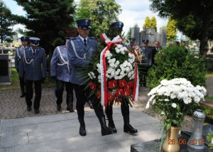 Uroczystość na cmentarzu w 19. rocznicę śmierci gen. Marka Papały