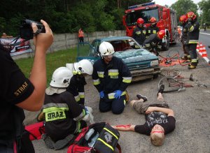 symulacja wypadku drogowego i akcji ratowniczej