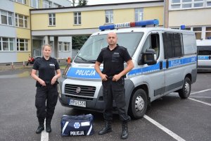 Sierż. sztab Arkadiusz Mirek i st. sierż. Karolina Chwacińska