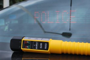 napis:POLICE i alcoblow