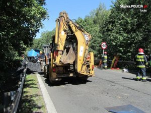 Policjanci wyjaśniają okoliczności tragedii na drodze