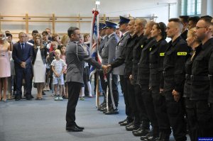 ślubowanie nowo przyjętych policjantów