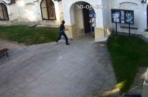Sprawcy niszczenia mienia i obrazę uczuć religijnych