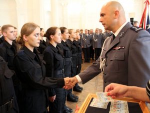 Ślubowanie nowo przyjętych policjantów