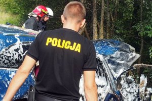 Pościg policjantów za skradzionym samochodem