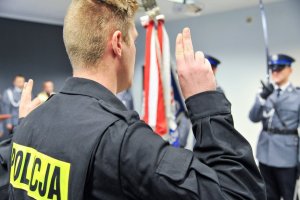 Ślubowanie nowo przyjętych policjantów