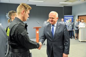 Ślubowanie nowo przyjętych policjantów