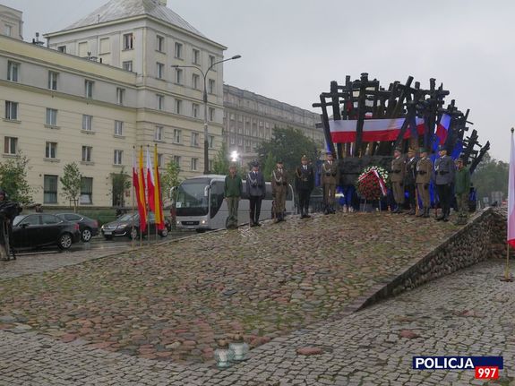 Uroczystości przy pomniku Poległym i Pomordowanym na Wschodzie